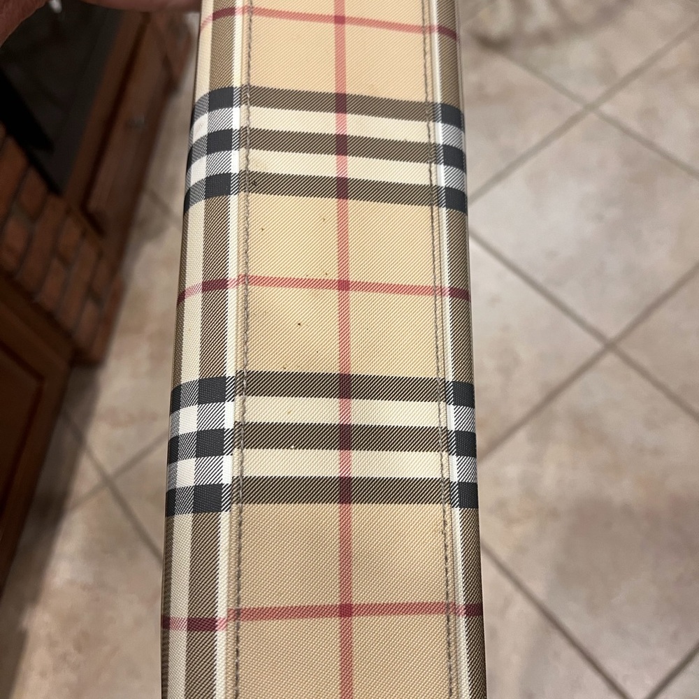 Authentic Burberry Nova Check Tote - Picture 10 of 12